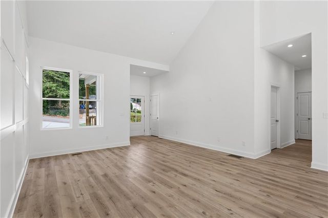 2782 Mango Circle NW, Atlanta, GA 30318