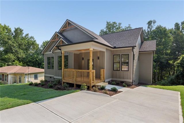 2782 Mango Circle NW, Atlanta, GA 30318
