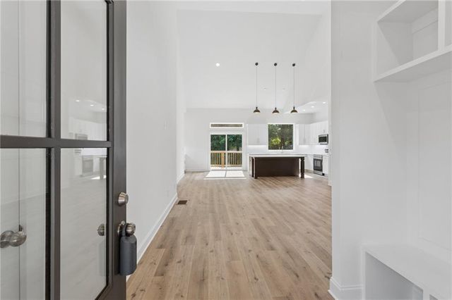 2782 Mango Circle NW, Atlanta, GA 30318