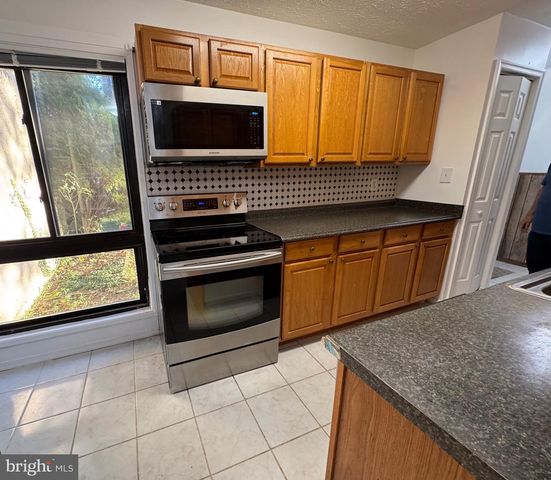349 RENEAU WAY, Herndon, VA 20170