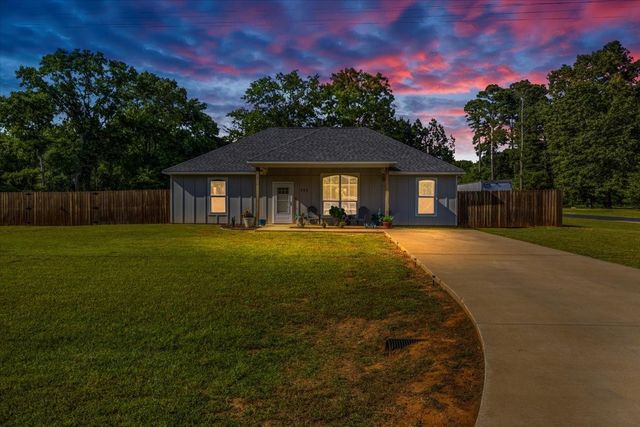 193 County Road 3524, Bullard, TX 75757