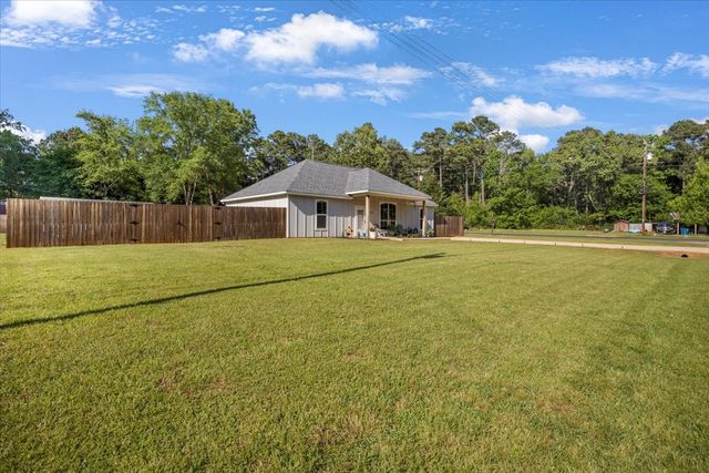 193 County Road 3524, Bullard, TX 75757