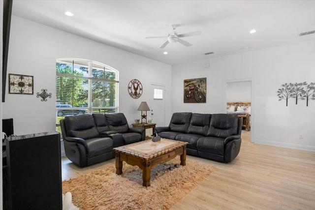 193 County Road 3524, Bullard, TX 75757