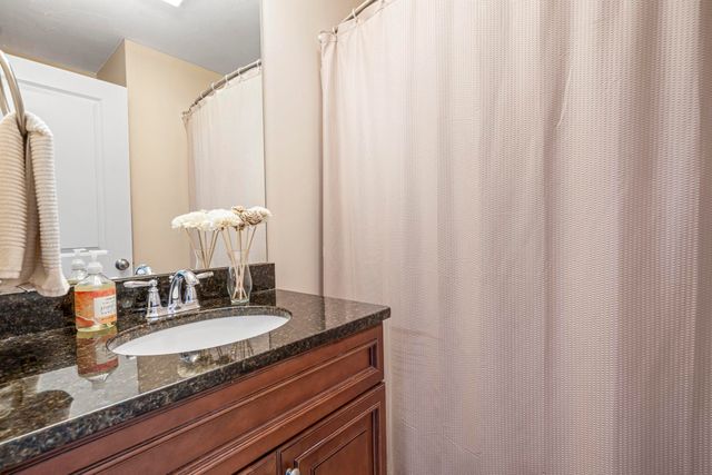 23 Cabernet Dr Unit 3, Concord, NH 03303