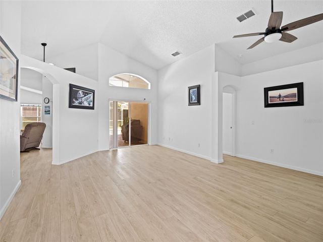 837 GRAND HUGHEY COURT, Apopka, FL 32712