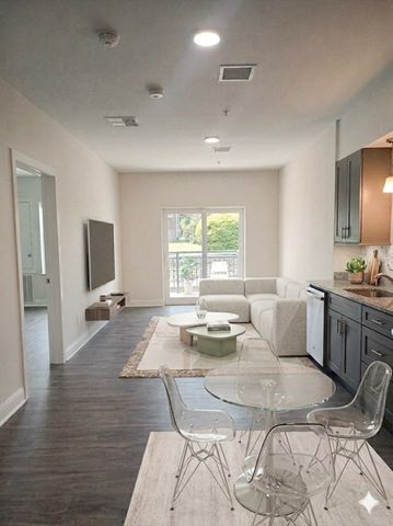 10 Franklin Ave 204, Revere, MA 02151
