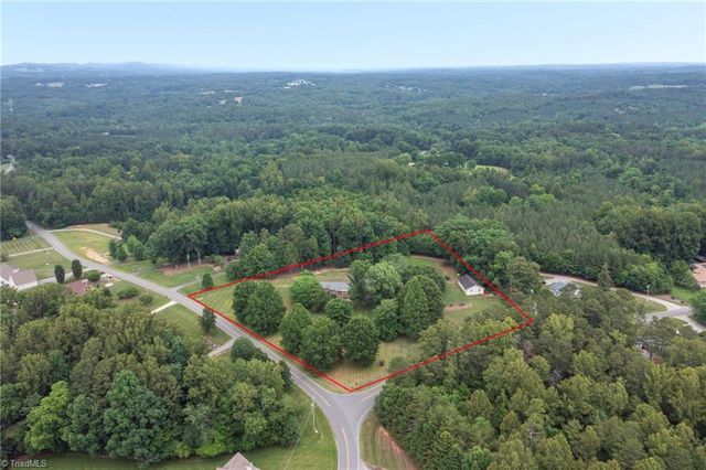 706 Whitaker Chapel Road, Pilot Mountain, NC 27041