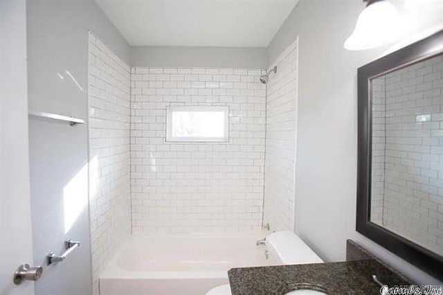 15 Eaton Dr Drive, Little Rock, AR 72209