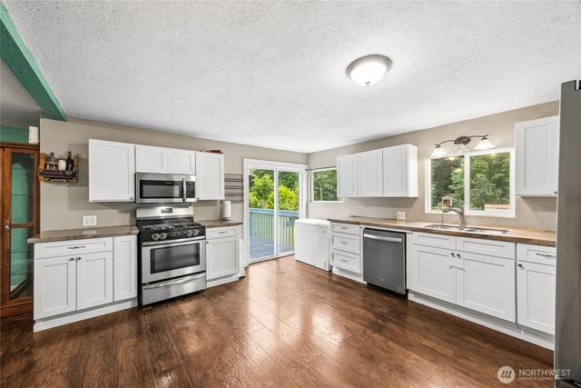 222 S 10th Street, Shelton, WA 98584