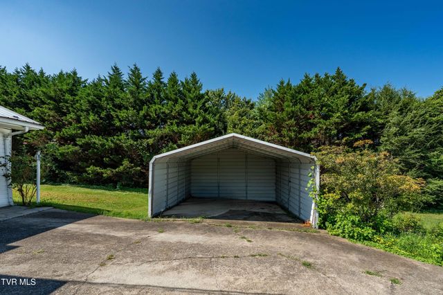 1085 Old Stage Road, Rogersville, TN 37857