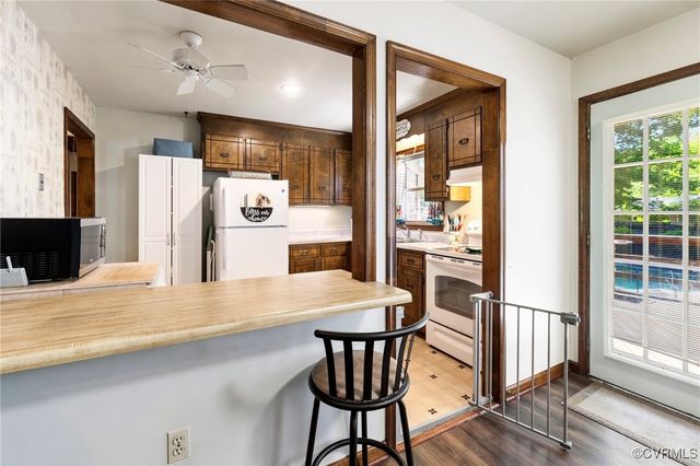 19504 Walker Ave, Chesterfield, VA 23834