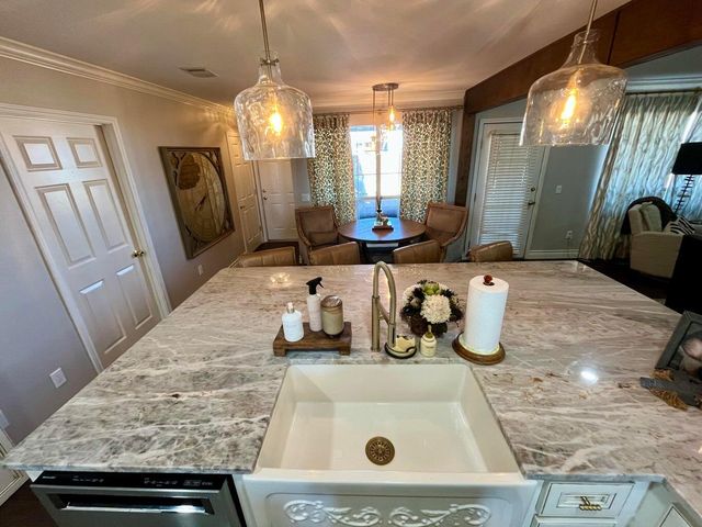 1492 Co Rd 135, Plainview, TX 79072