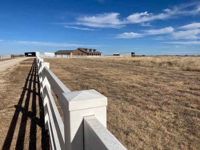 1492 Co Rd 135, Plainview, TX 79072