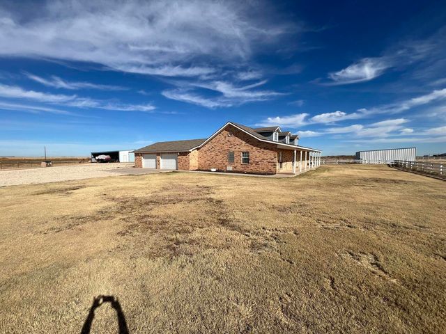 1492 Co Rd 135, Plainview, TX 79072