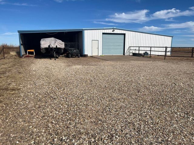 1492 Co Rd 135, Plainview, TX 79072