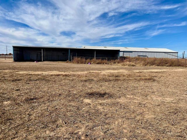 1492 Co Rd 135, Plainview, TX 79072