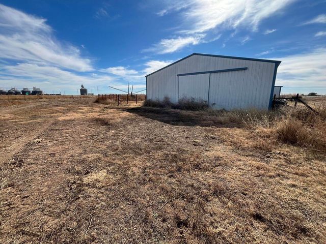 1492 Co Rd 135, Plainview, TX 79072