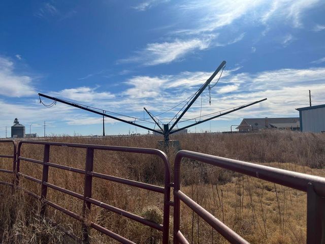 1492 Co Rd 135, Plainview, TX 79072