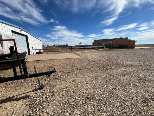 1492 Co Rd 135, Plainview, TX 79072