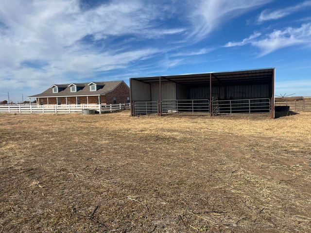 1492 Co Rd 135, Plainview, TX 79072