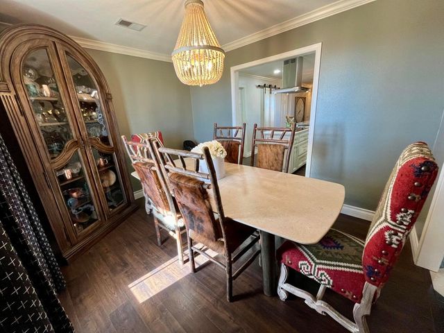 1492 Co Rd 135, Plainview, TX 79072