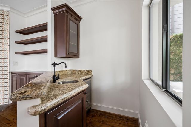 2246 Branard Street, Houston, TX 77098