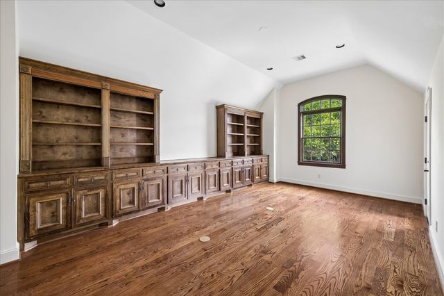 2246 Branard Street, Houston, TX 77098