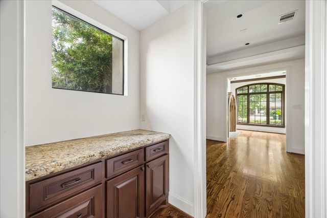 2246 Branard Street, Houston, TX 77098