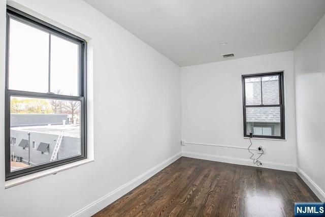 59 Liberty Street, Little Ferry, NJ 07643