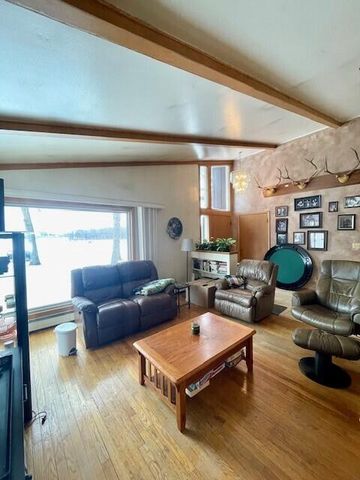 S103W19367 Kelsey DRIVE, Muskego, WI 53150