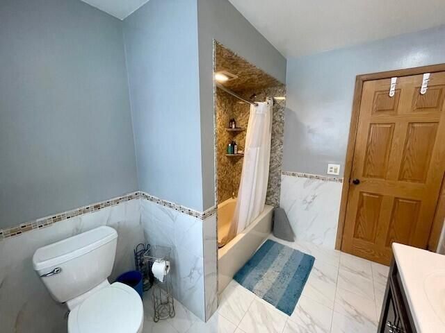 S103W19367 Kelsey DRIVE, Muskego, WI 53150