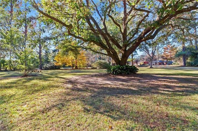 21420 West Boulevard, Silverhill, AL 36576