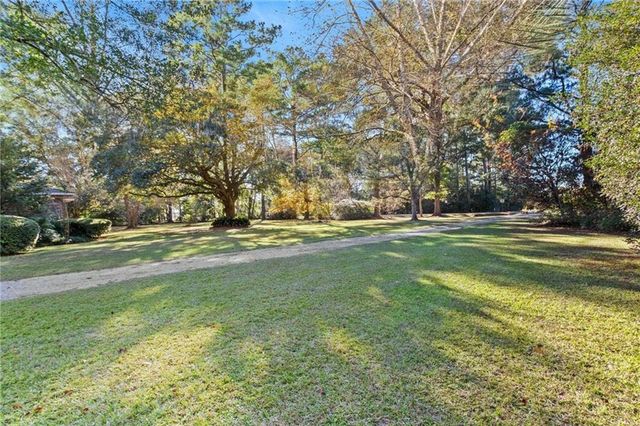 21420 West Boulevard, Silverhill, AL 36576