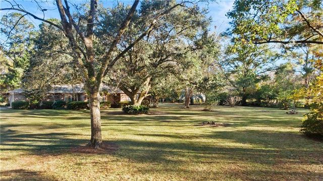 21420 West Boulevard, Silverhill, AL 36576