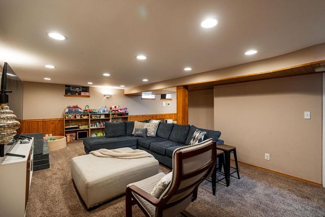 1129 3rd AVENUE, Grafton, WI 53024