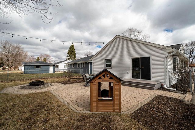 1129 3rd AVENUE, Grafton, WI 53024