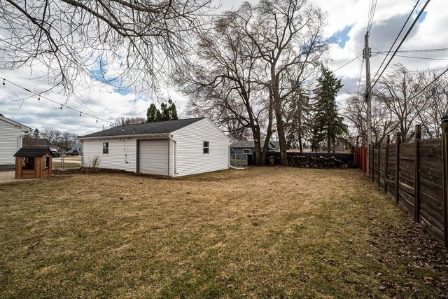 1129 3rd AVENUE, Grafton, WI 53024