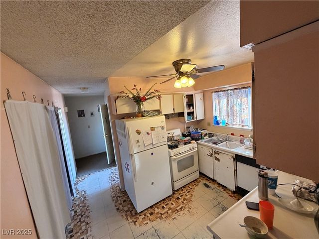 2225 Brady Avenue, Las Vegas, NV 89101