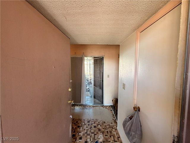 2225 Brady Avenue, Las Vegas, NV 89101