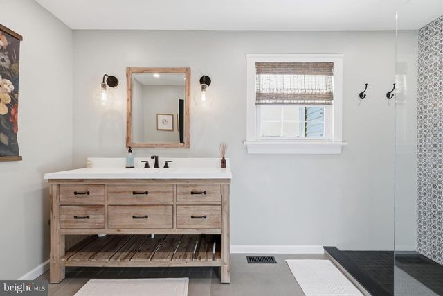 1707 FREDENDALL CIR, Southampton, PA 18966