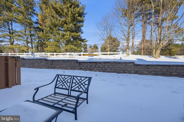 1707 FREDENDALL CIR, Southampton, PA 18966