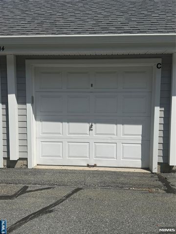1186 Richmond Road, Mahwah, NJ 07430