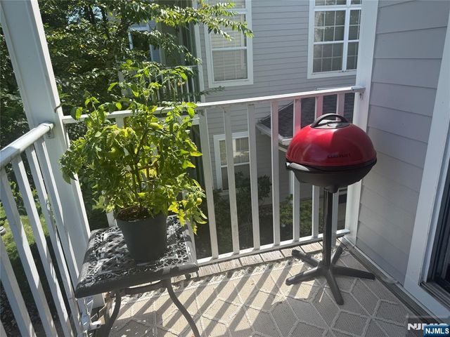 1186 Richmond Road, Mahwah, NJ 07430