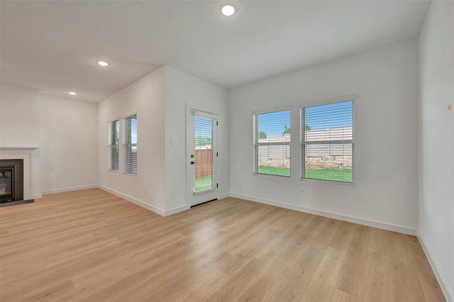 156 Summer Rain Way, Newark, TX 76071