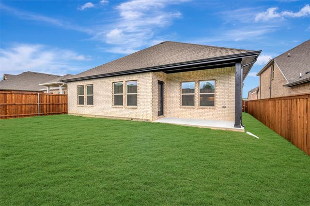 156 Summer Rain Way, Newark, TX 76071