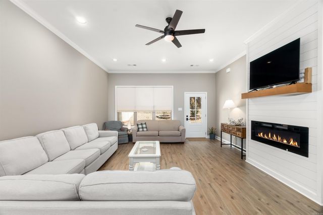 333 Maderas Drive, Hot Springs Village, AR 71909