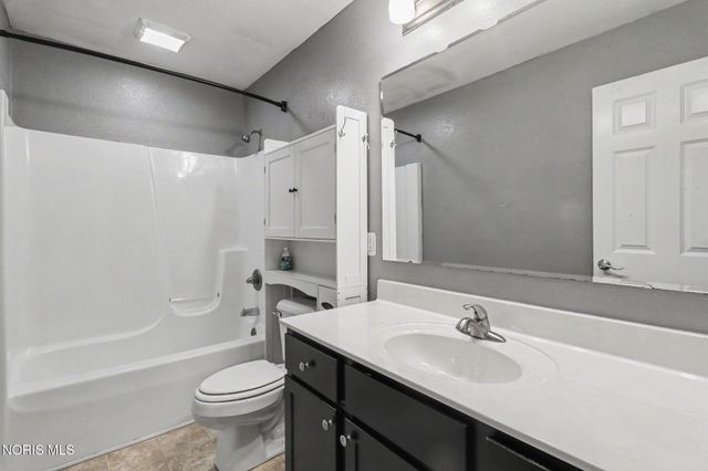 28565 Case Street, Millbury, OH 43447