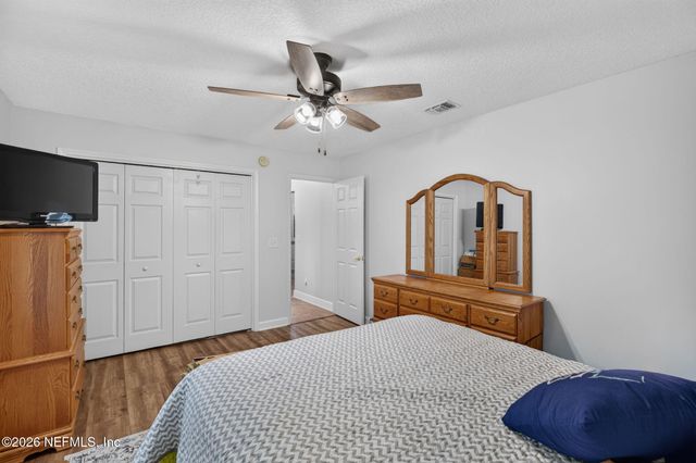1350 SUMMIT OAKS Drive W, Jacksonville, FL 32221
