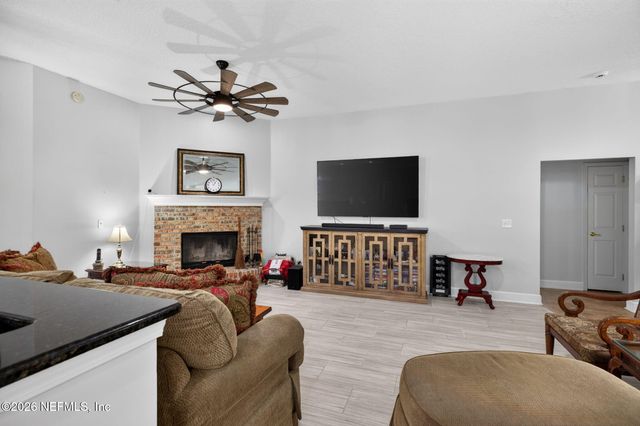1350 SUMMIT OAKS Drive W, Jacksonville, FL 32221