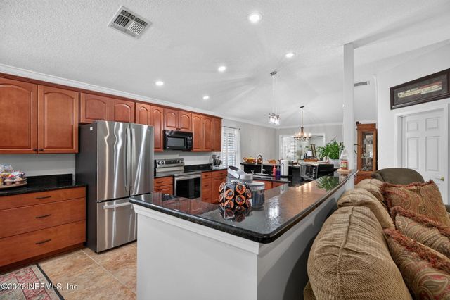 1350 SUMMIT OAKS Drive W, Jacksonville, FL 32221